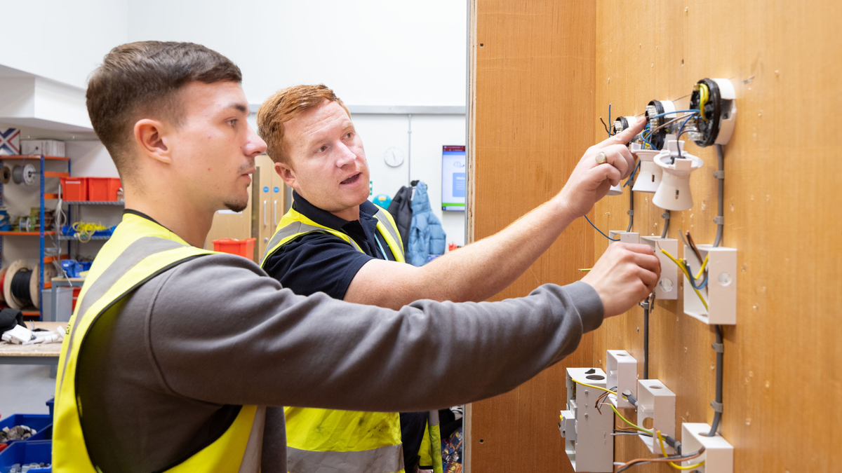 JTL Launches campaign to encourage employers to back apprenticeships and fuel business growth