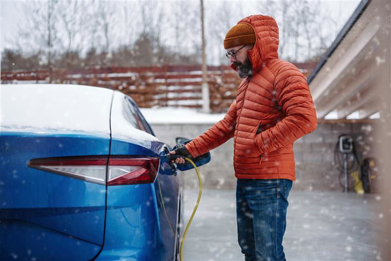 How poor weather can pose challenges to EV drivers and charge point operators