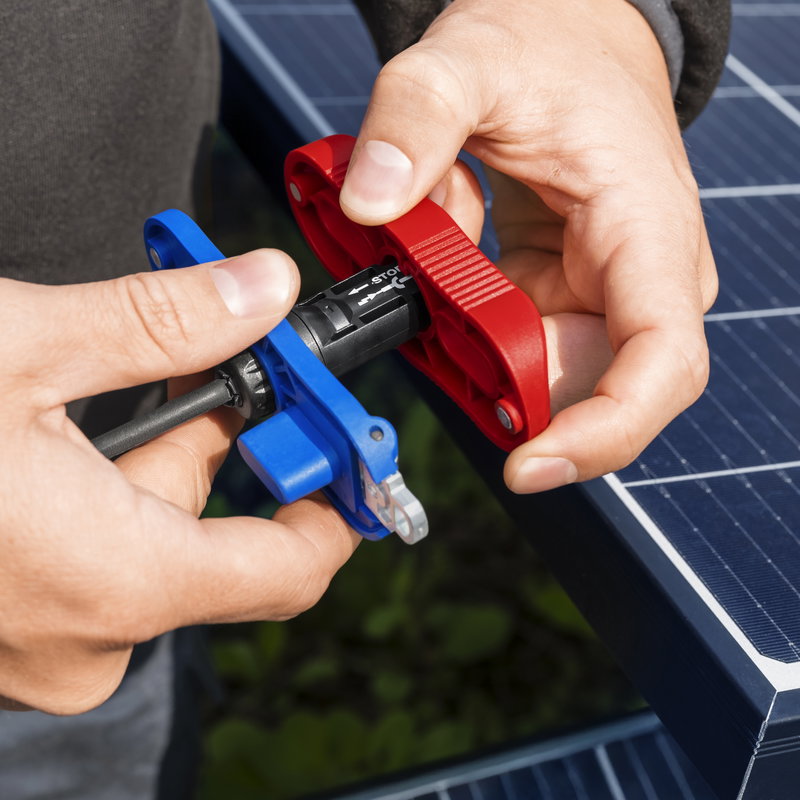 Stay organised on Solar PV jobs The KNIPEX Set of Mounting Tools